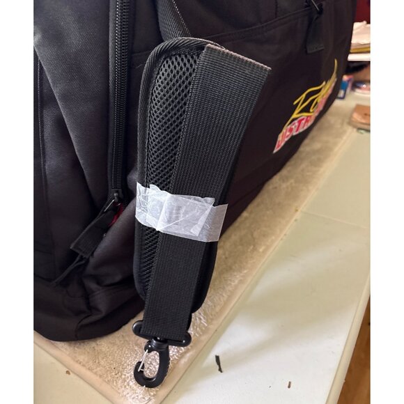 Large Black Duffel Bag Royal Distributing Adjustable Strap Zipper Canada - Picture 6 of 16